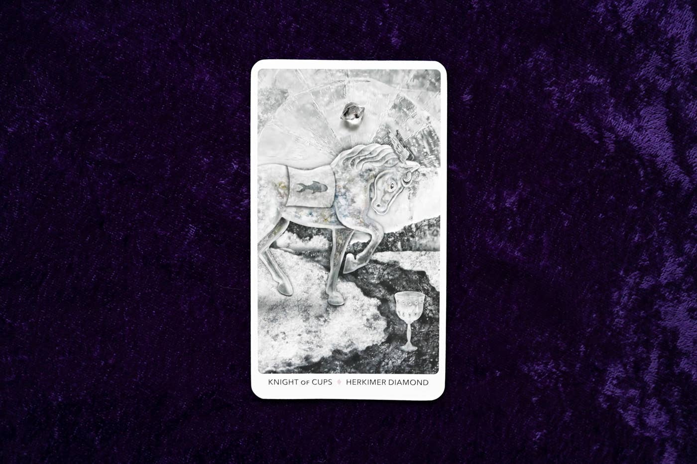 Crystal Keys Tarot: 78 Cards & 176-Page Full-Color Guidebook