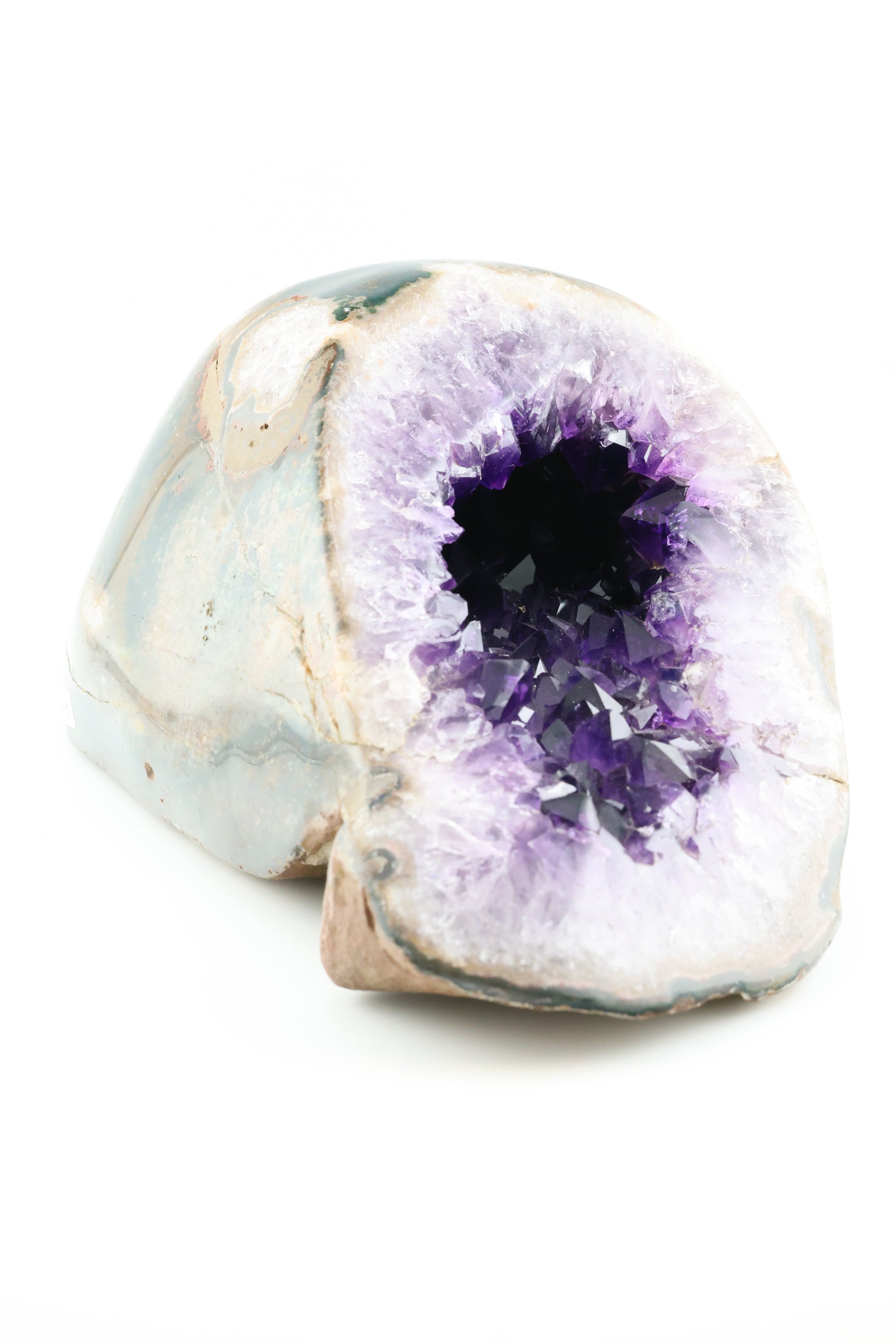 Amethyst Geode: The Cave